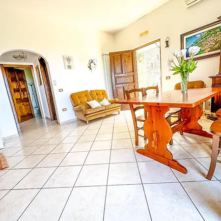 Aurora Oasi アパート *